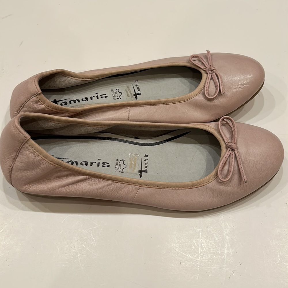 Tamaris leather flats Size 8 M Pale Pink - Picture 2 of 7